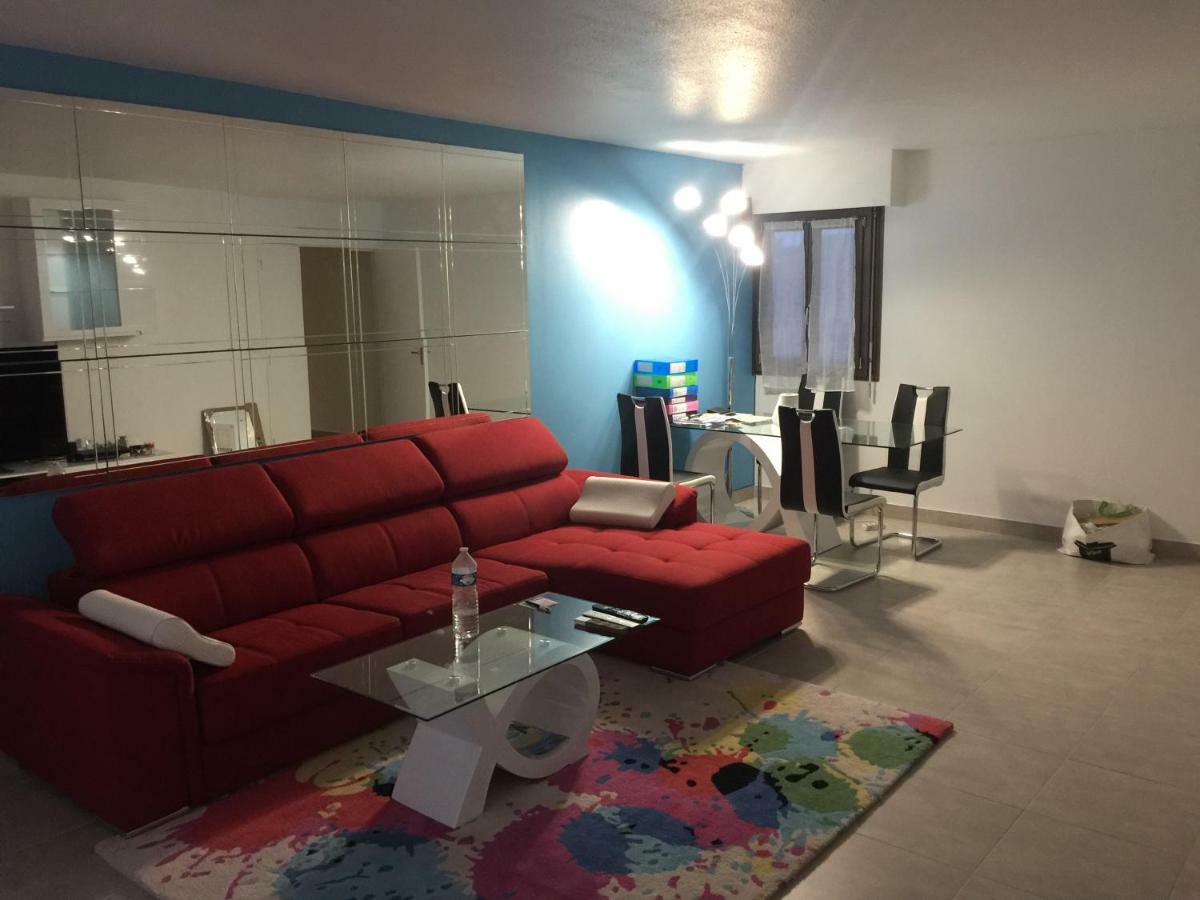 Grand Appartement A Louer Vue Sur Seine Melun Dış mekan fotoğraf