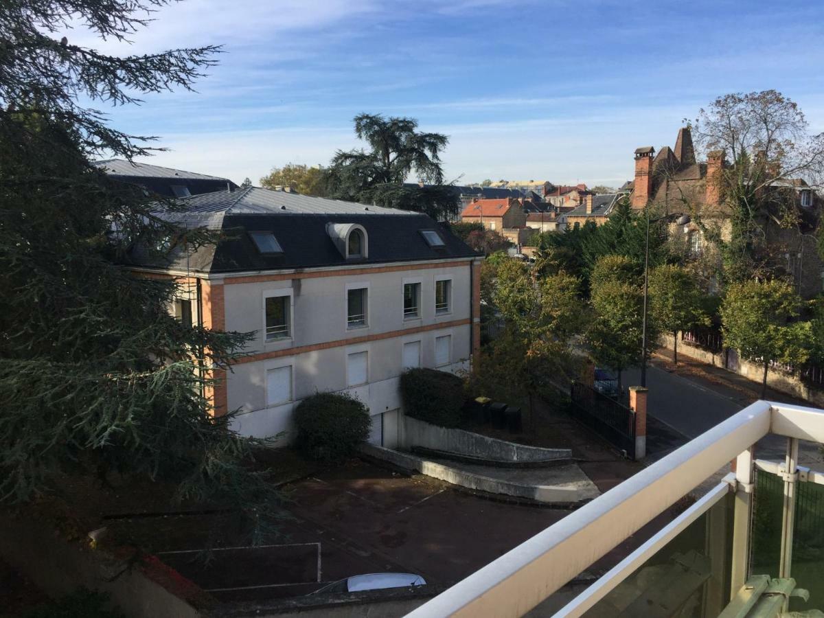 Grand Appartement A Louer Vue Sur Seine Melun Dış mekan fotoğraf